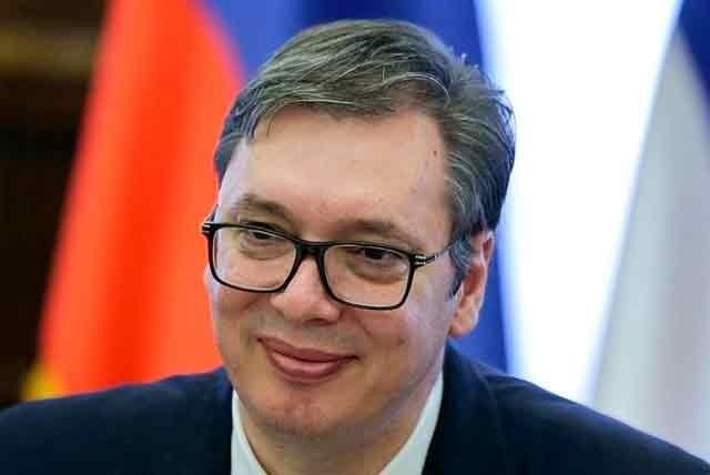 Вучич объявил о полной боеготовности сербской армии